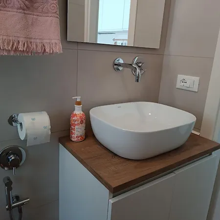 La Chesa Ad Zvan Apartment *