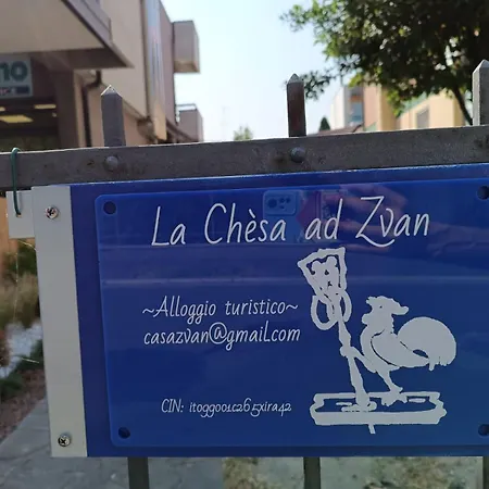 La Chesa Ad Zvan Lägenhet