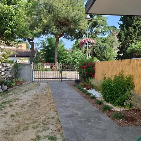 La Chesa Ad Zvan Apartment *
