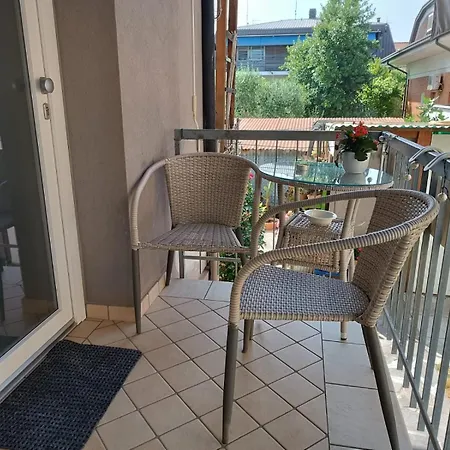 Apartment La Chesa Ad Zvan *